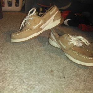 Girls Sperry shoes
